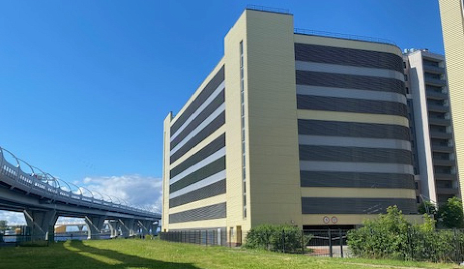 Коммерческое помещение № 9423.9м² Три ветра, Блок 4, паркинг  этаж